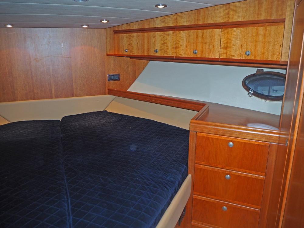 Cabin en avant, H&eacute;bergements